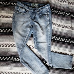 SO size 9 acid wash skinny jeans